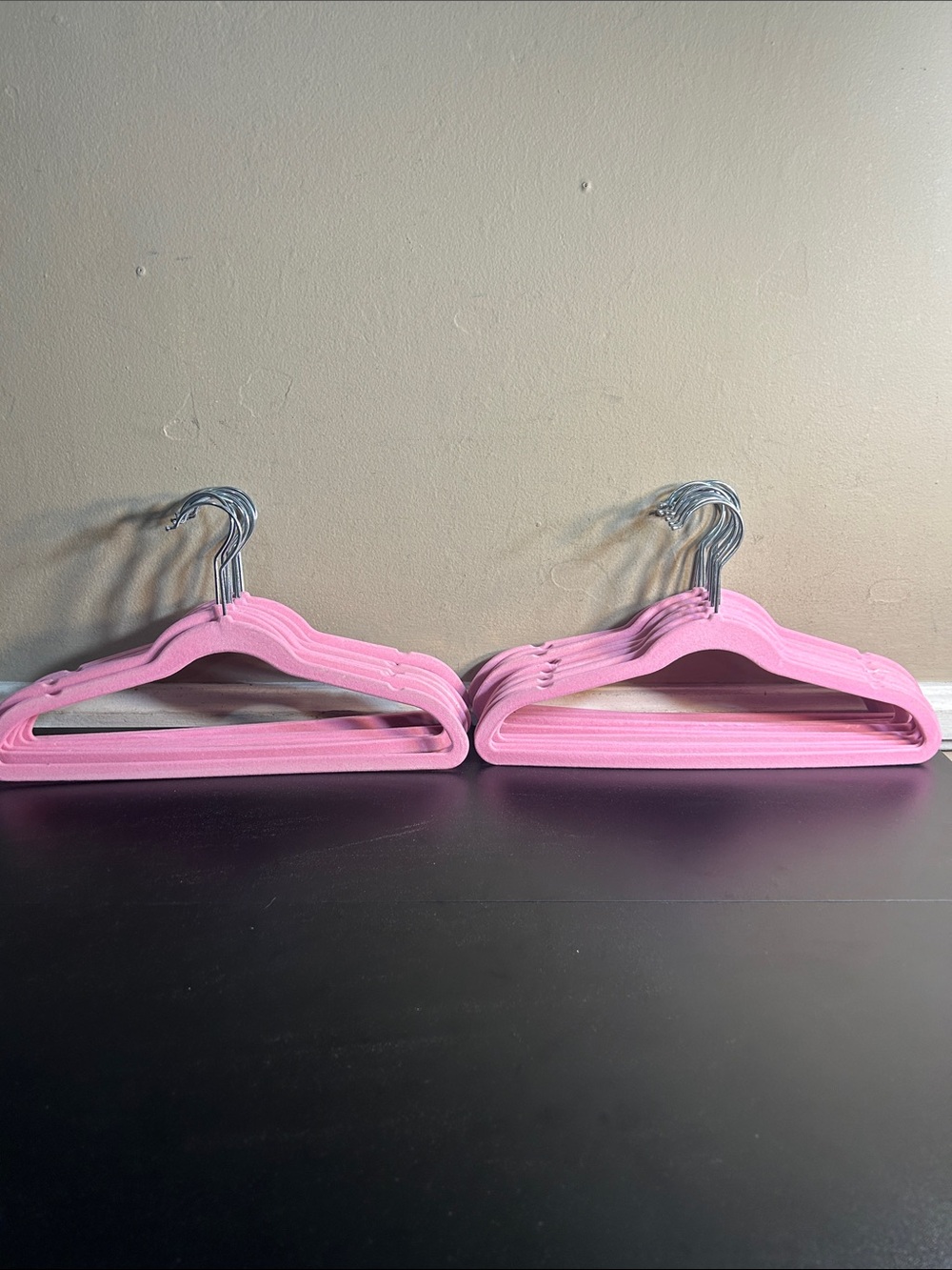 Set of Pink Velvet Non-Slip Hangers - 22 Pack 14”